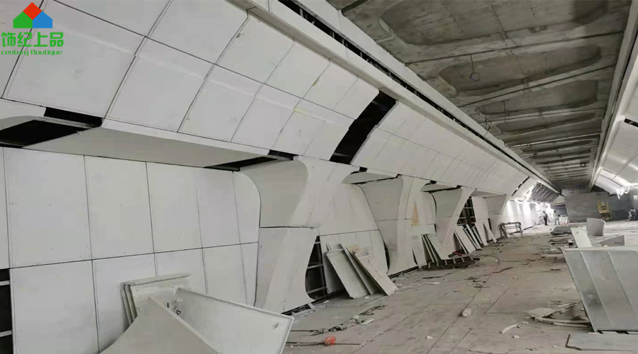 南站地下空間GRG構(gòu)件安裝